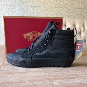 Sk8-Hi Waterproof Insulated Shoe For Men 9.5